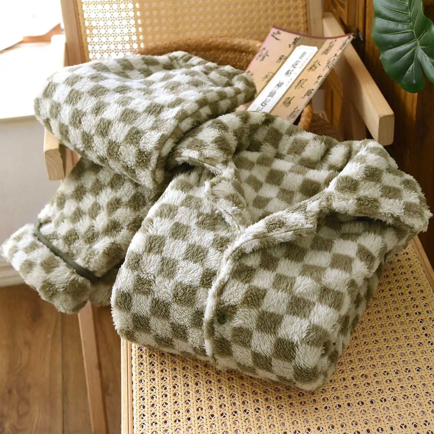 Flannel Plaid Men's Winter Pajamas Pijama Warm Clothes For Sleep New Thicken Long Sleeve Pyjamas Room Wear Man Sleepwear