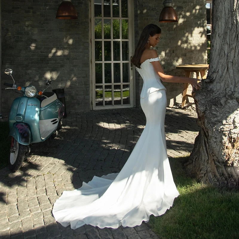 Eightree White Mermaid Wedding Dresses Off The Shoulder Appliques Pearls Bridal Dress Evening Wedding Ball Prom Gowns Customized