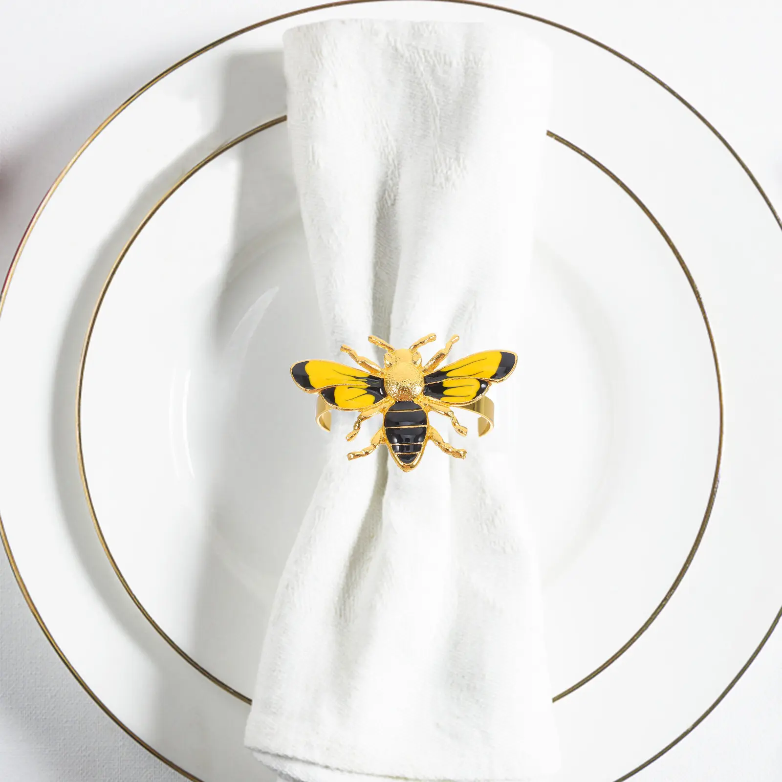 4Pcs Bee Napkin Rings Metal Serviette Rings Charming Bee Design for Party Dinner Table Family Gatherings Elegant Napkin Holders