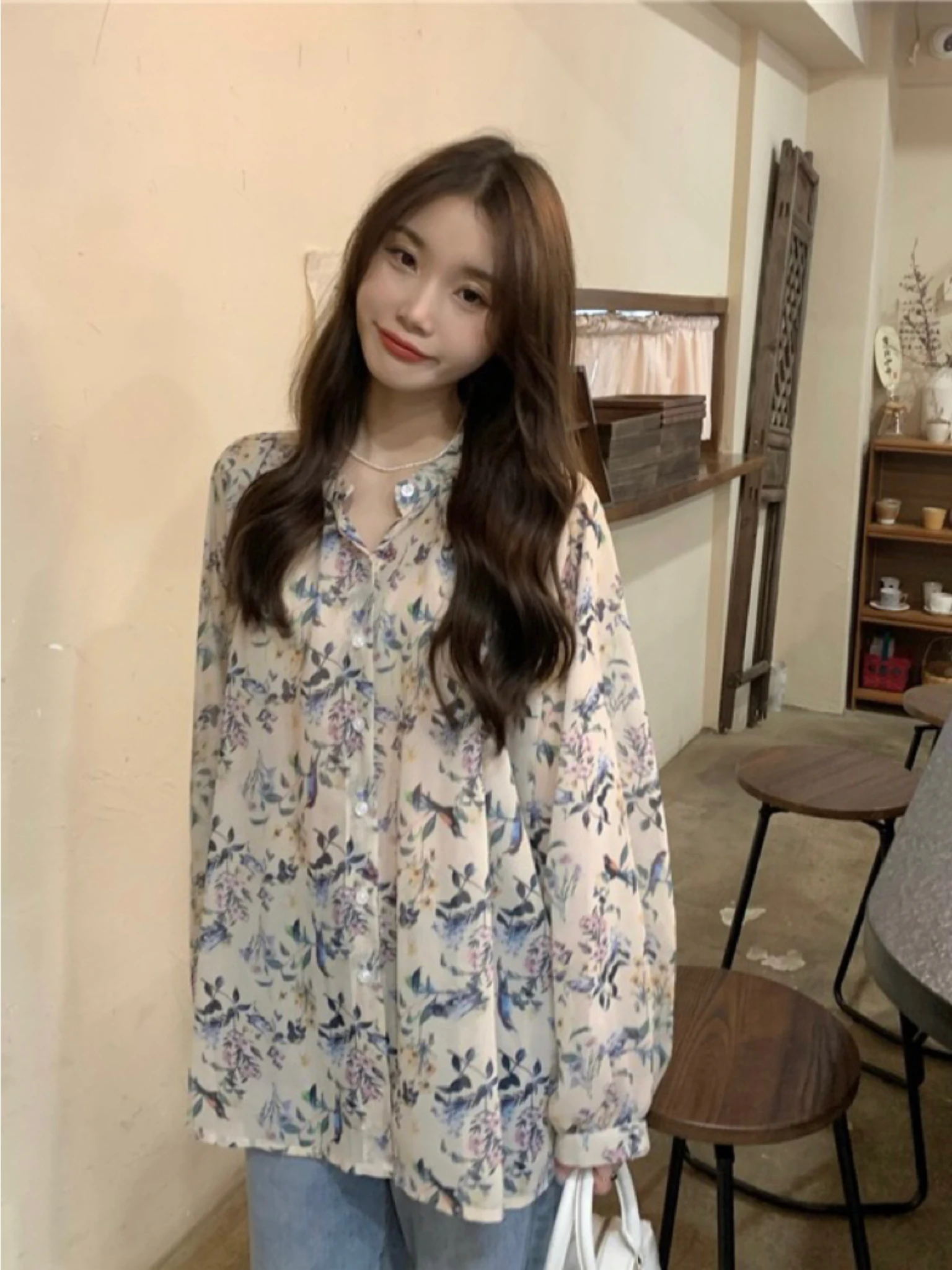

Chic Loose Floral Long Sve Women's irt Korean Sle Faionable Vintage Chiffon Top Lantern Sve Thin Material