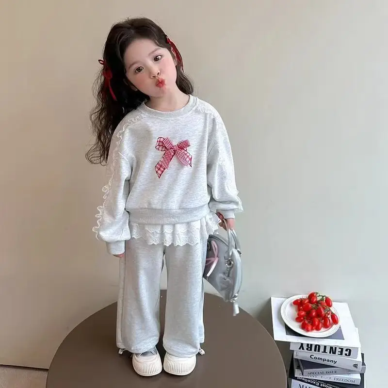 

2025 New Children's Long Sleeved Girls' Casual Hoodie Butterfly Bow Baby Fashion Lace And Stylish Two-piece Set