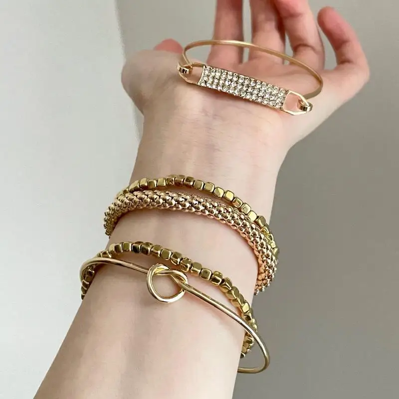 Gold Plated Stackable Bangle Set 5Pcs Star Accent Skin-friendly Women Daily Outfit Jewelry Gift for Mom