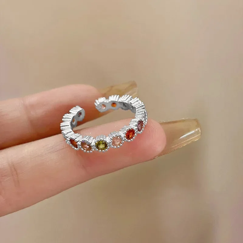 LENNIK Anello arcobaleno con tormalina di nicchia retrò con design unico ed elegante, sensazione di fascia alta, anello per bocca con temperamento di lusso leggero