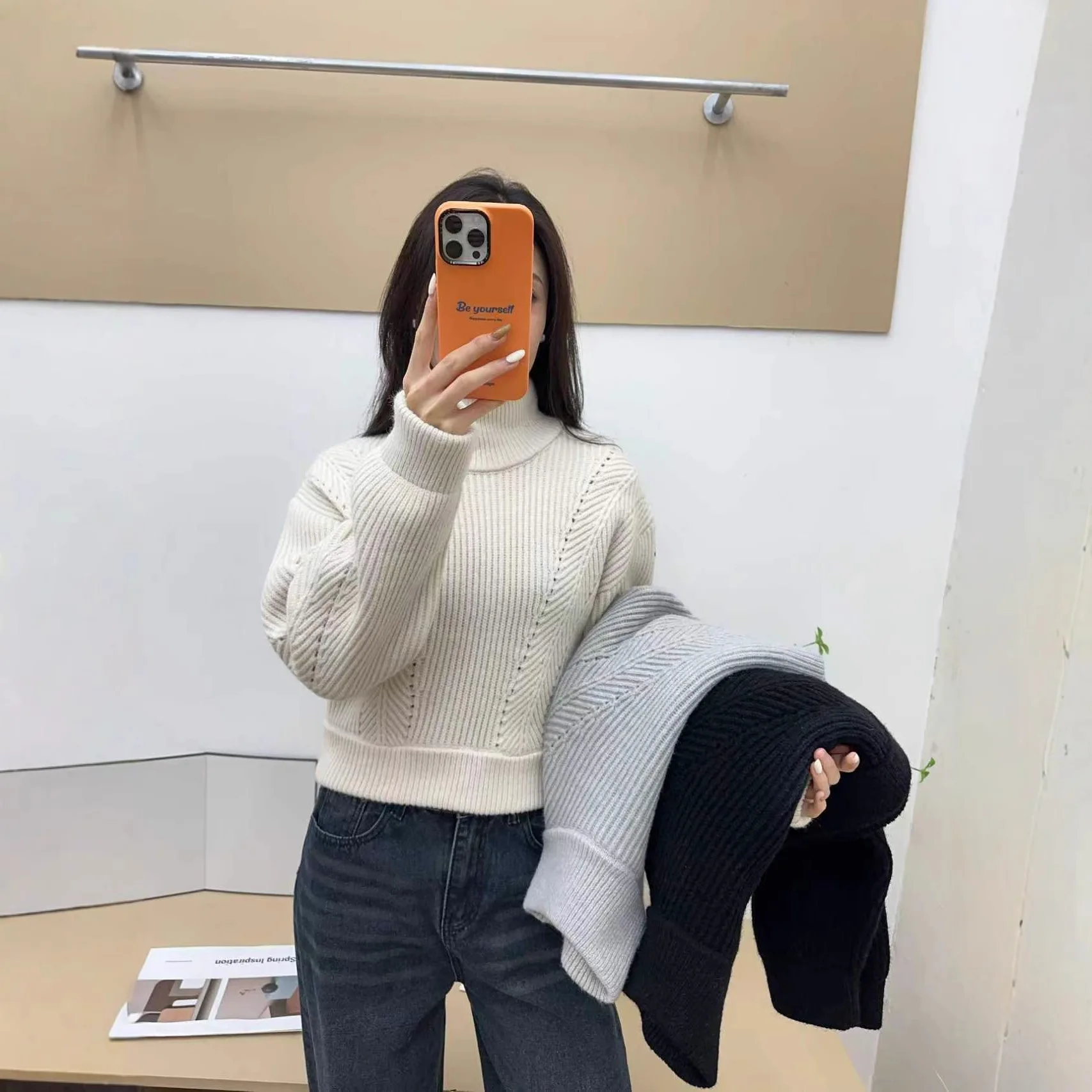 

Женский белый свитер - винтажный минималистичный осенне-зимний пуловер с длинными рукавами и высоким воротом, повседневный свободный топ, женский модный свитер