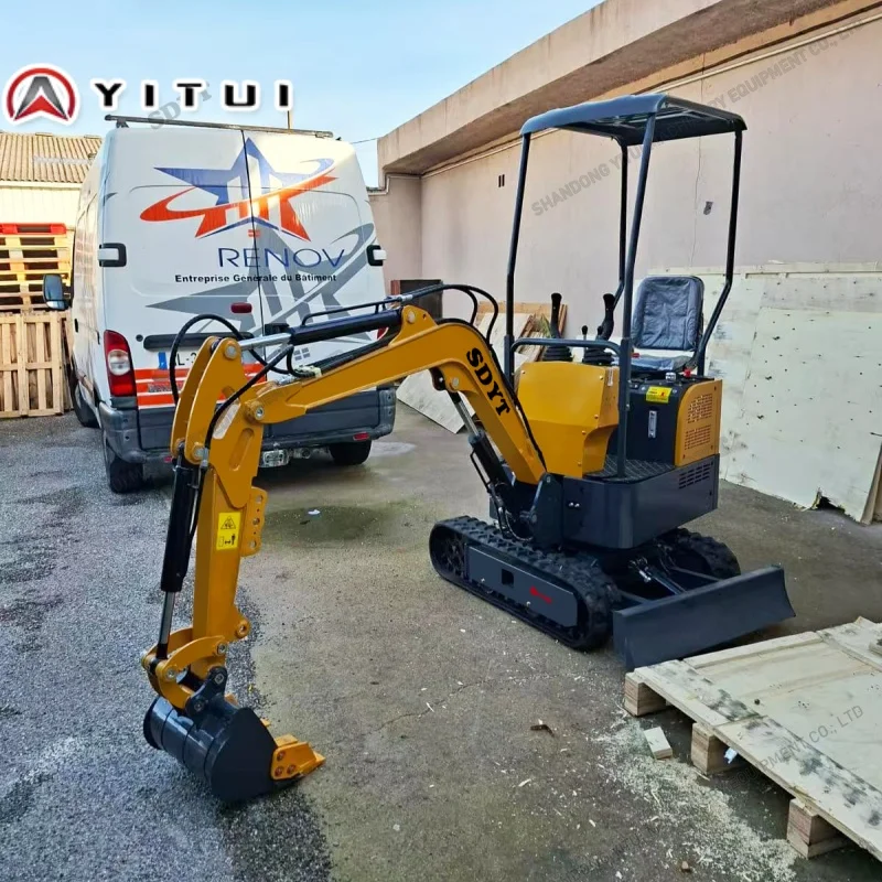 حفارة صغيرة متينة ومدمجة مخصصة مع محرك قوي - متوافقة مع الاتحاد الأوروبي لمشاريع الحفر وأعمال المناظر الطبيعية