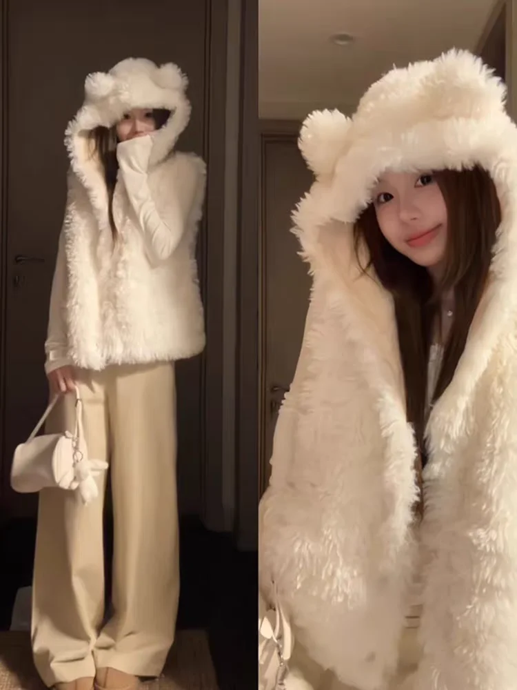 WELLPASS Lamb Fur Vest Women's Sweet Bear Ear Hooded Jacket Autumn Winter Warm Polyester Fiber Zipper Closure Medium Heating