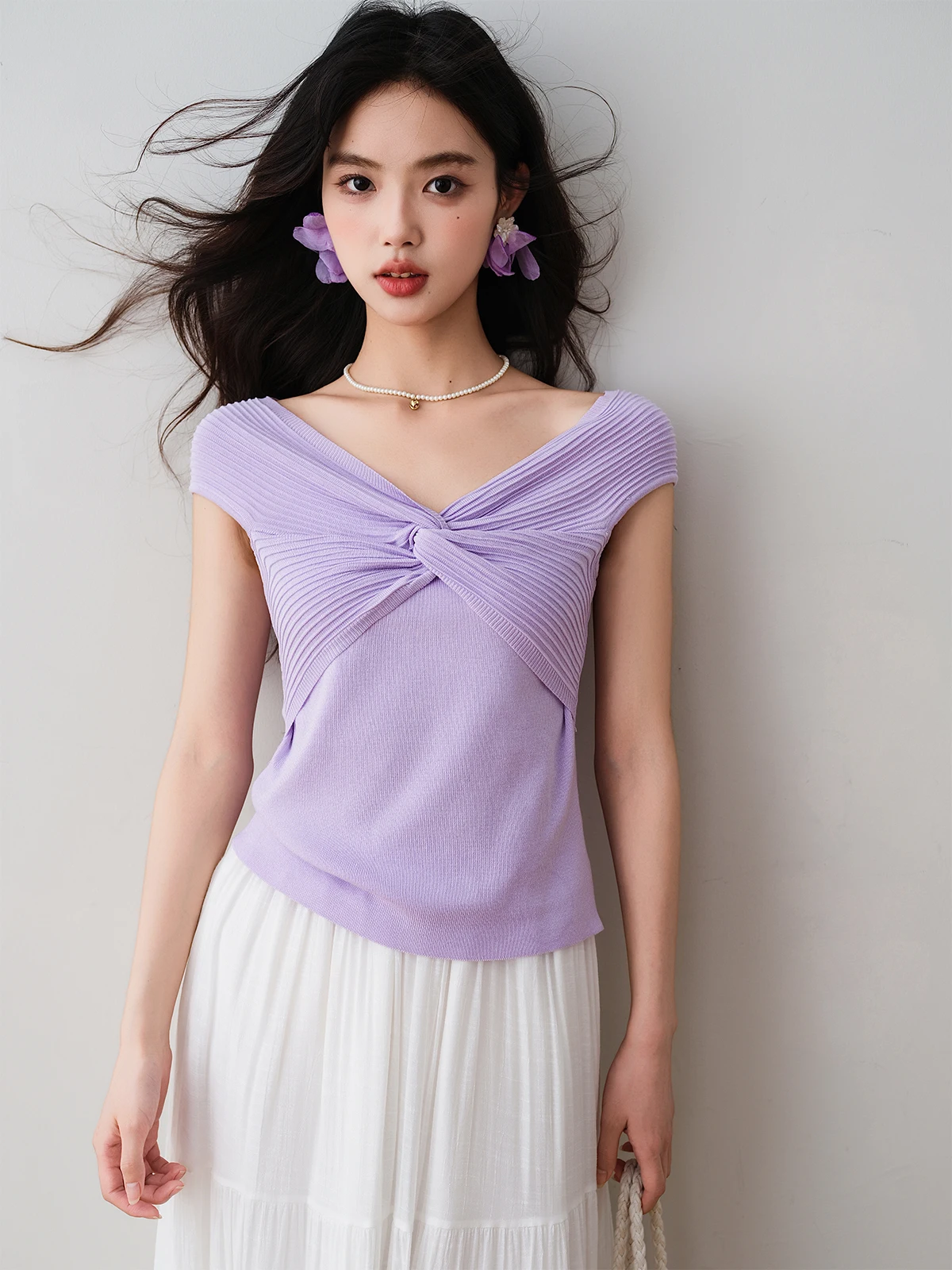 

Трикотажная футболка Ronron с узлом на плече, приталенная, летняя, новый дизайн, женственная, для повседневной носки, спортивная, влагоотводящая, однотонная