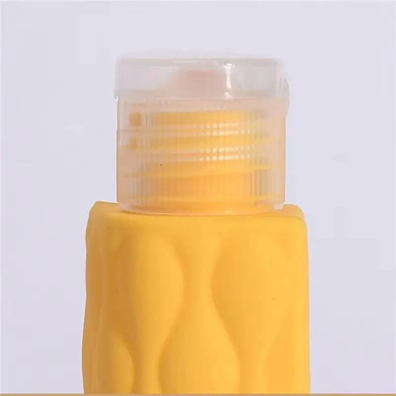 B52C Silicone Travel Bottles Set Leak Proof Squeezable Containers For Toiletries Shampoo Travel Essentials