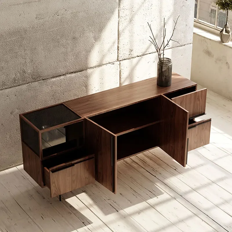 Mueble lateral italiano minimalista de nogal, entrada de lujo con luz nórdica