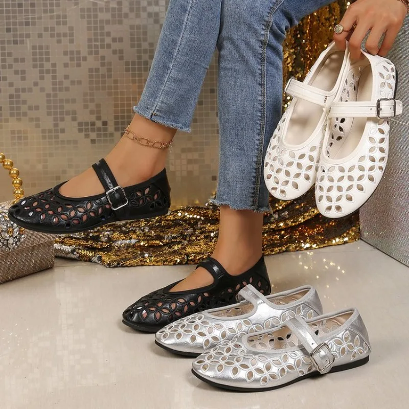 2026 New Casual Women's Hollow-Out Sandals Lightweight Closed-Toe Women Sandals Fashionable Solid Color Comfortable Ballet Flats