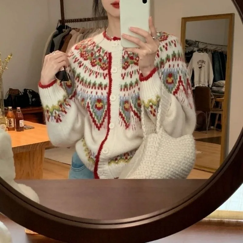 

Жаккардовый вязаный кардиган с круглым вырезом в стиле ретро, осень-зима, новый модный внутренний многослойный свитер