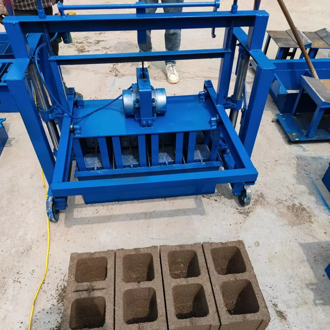 Mesin pembuat batu bata semi-otomatis untuk peralatan manufaktur PHEngineering