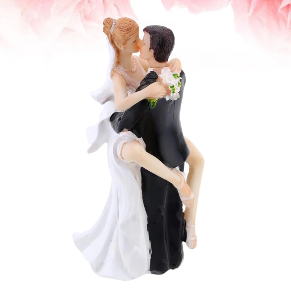 

Resin Bride Bridegroom Desktop Decoration Crafts Home Ornament Household Adornment 6.5 X 5 X 15cm Creative Resin