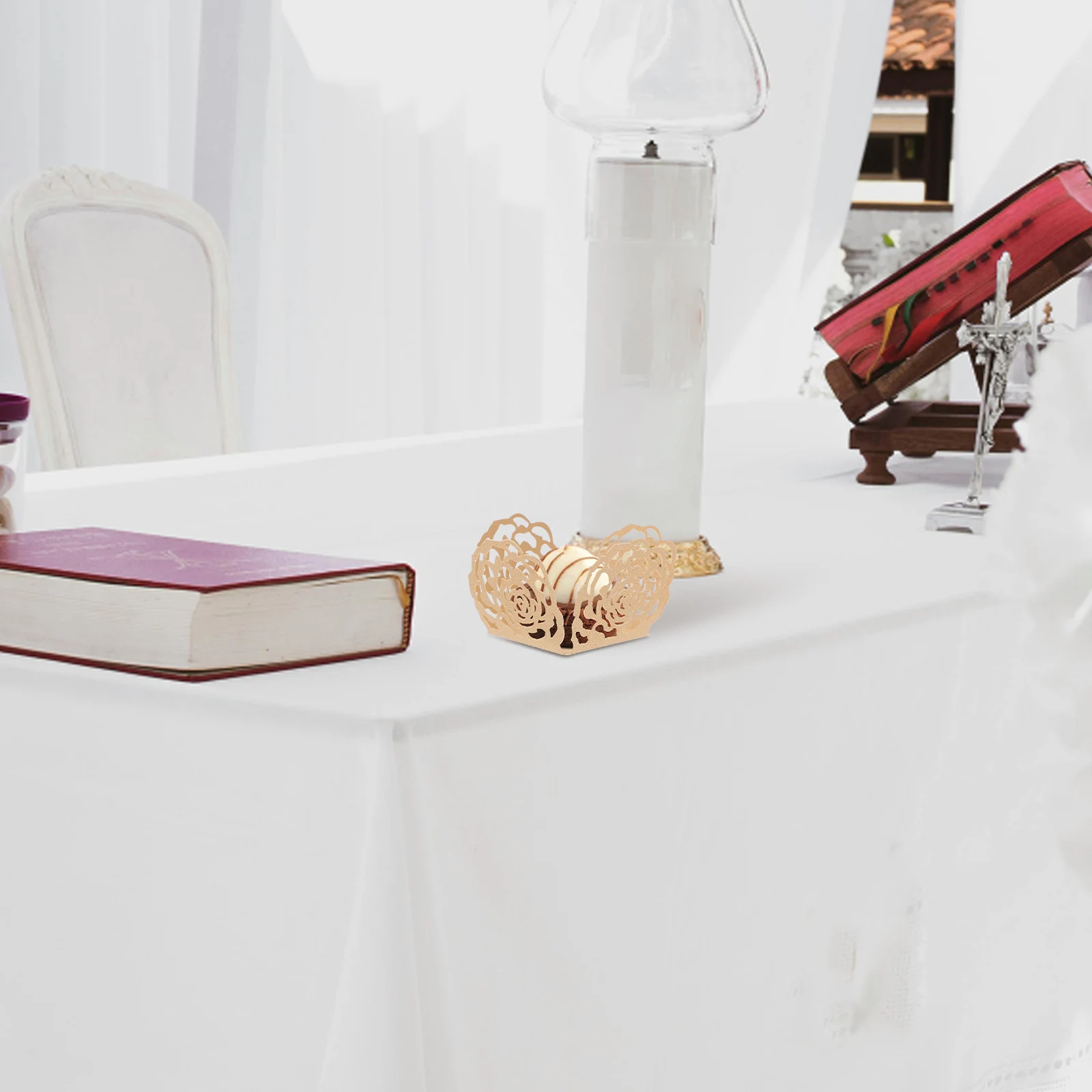 

50pcs Chocolate Tray Wrappers Liners Packaging Aluminum Foil Golden Paper Bride Hollow Rose Small Cups Truffle Party Decorative