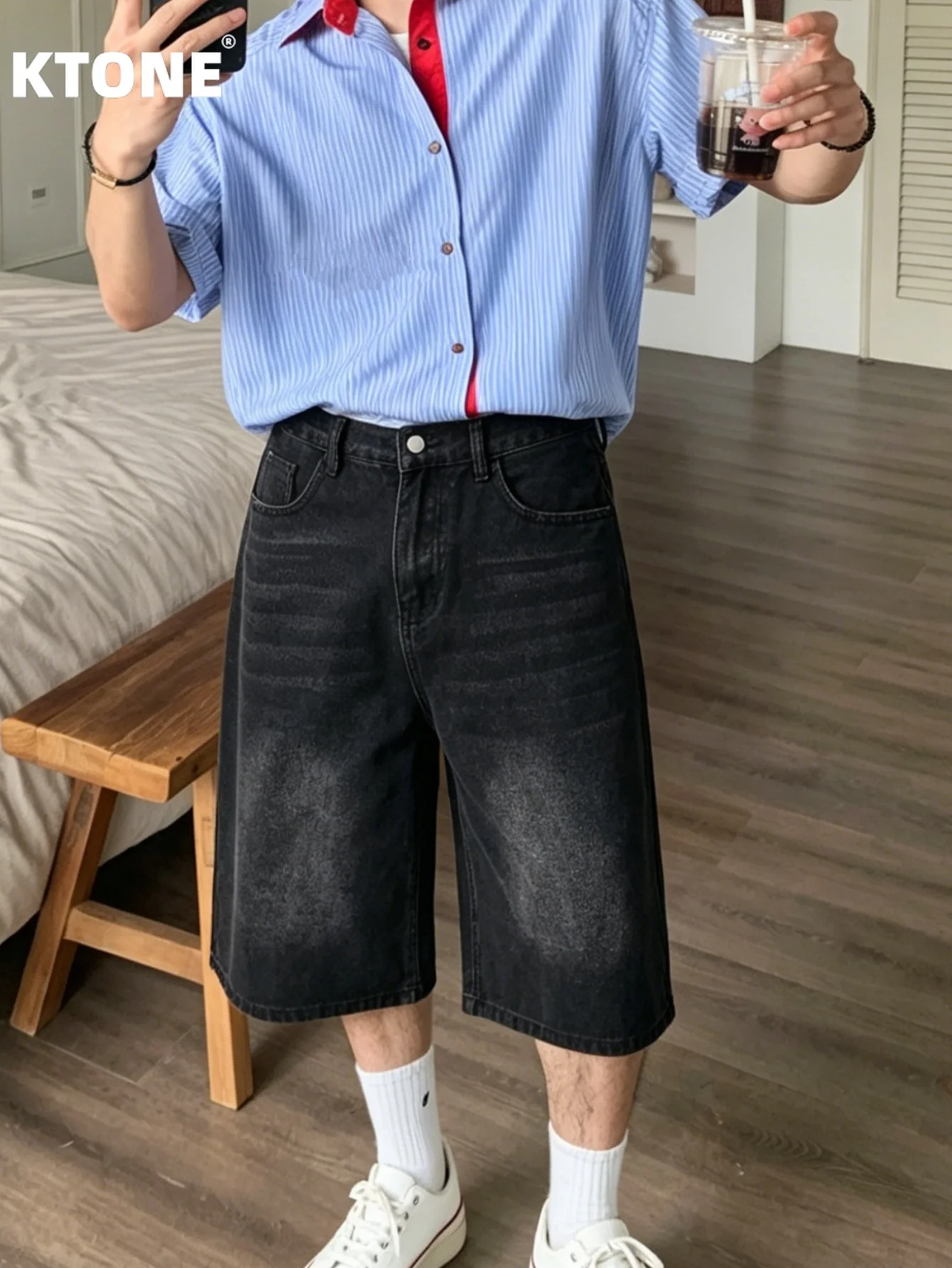 

Men's Loose Fit Non‑Stretch Denim Shorts Casual Urban Streetwear Bottoms No accessories or belts included