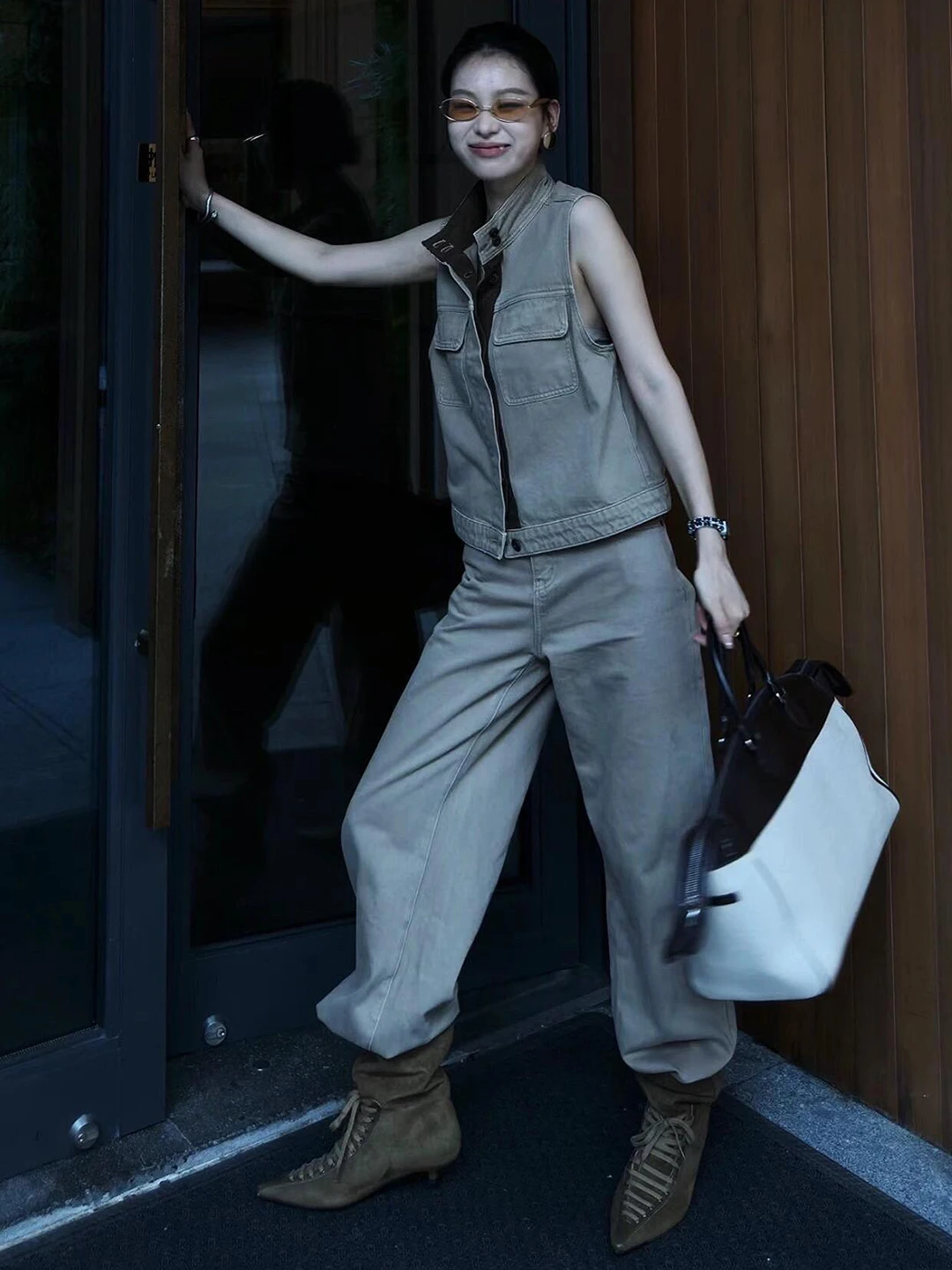 High-End Workwear Vest Set Women's Autumn 2026 Smart Layering Outerwear Wide Leg Pants Two-Piece Set Classic Preppy Style