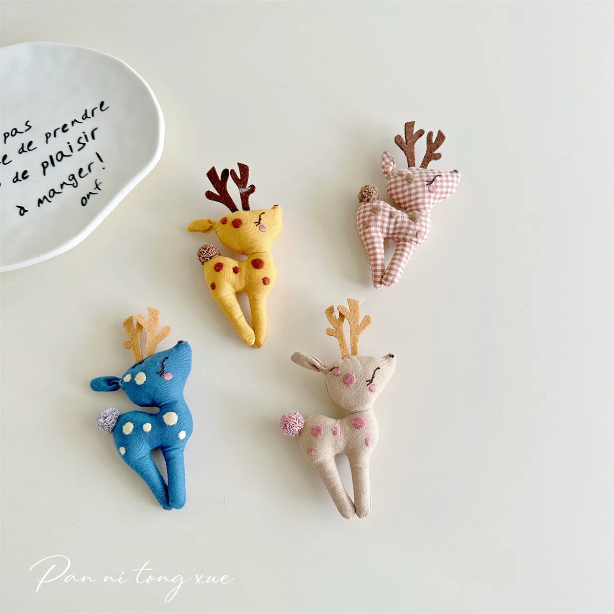 1pc Korean-style Fabric Sika Deer Series Brooches DIY Handcrafted Pins Shoes and Clothing Diy Accessories