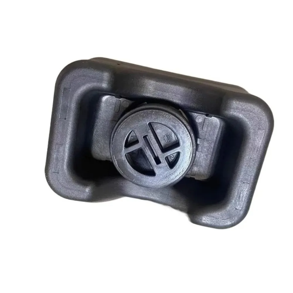 Car Bottom Jack Adhesive Pad Undercarriage Lift Rubber Cushion for Mercedes Benz A180L A200L CLA350 GLB200 A35 B200 2020-2024