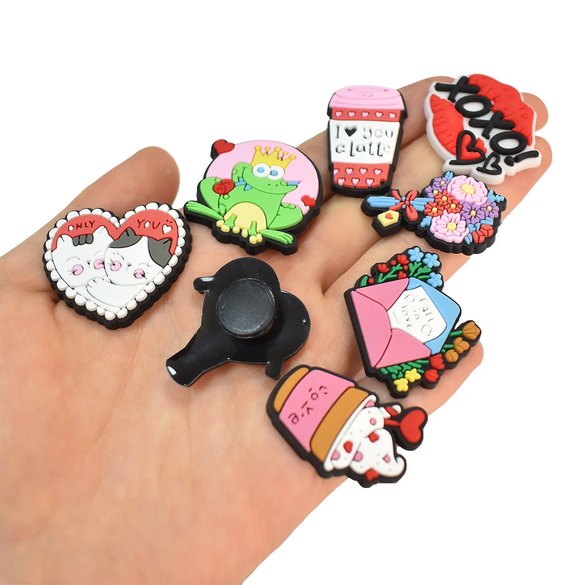 1-16Pcs Romance Love PVC Shoe Charms Pins per Croc accessori zoccoli Bubble Slide Sandals decorazione per scarpe Fit Women Girls Gifts