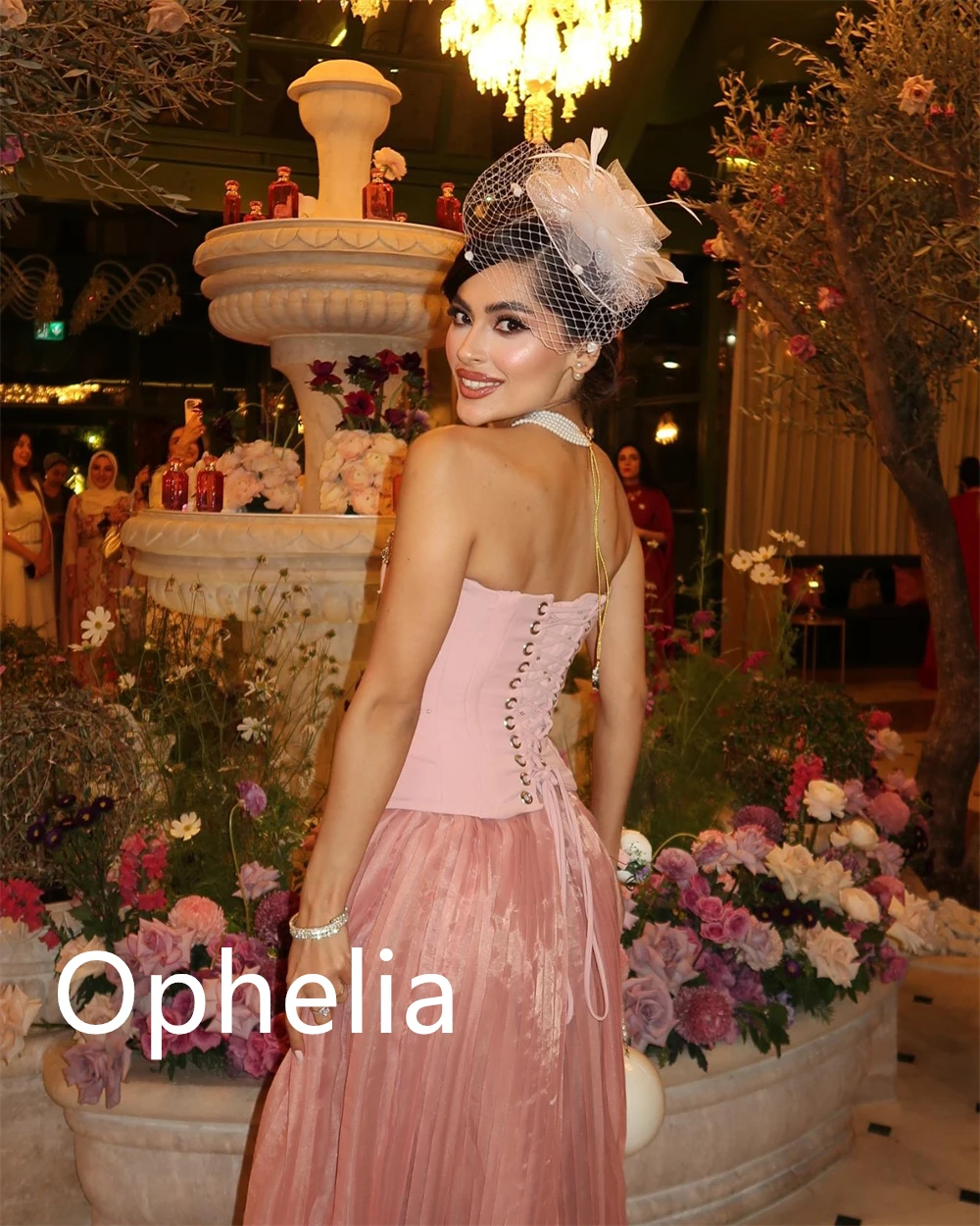 Personalizado requintado camisa rosa vestido de noite temperamento sem alças sem mangas cristal rendas até voltar vestidos de ocasião sob medida