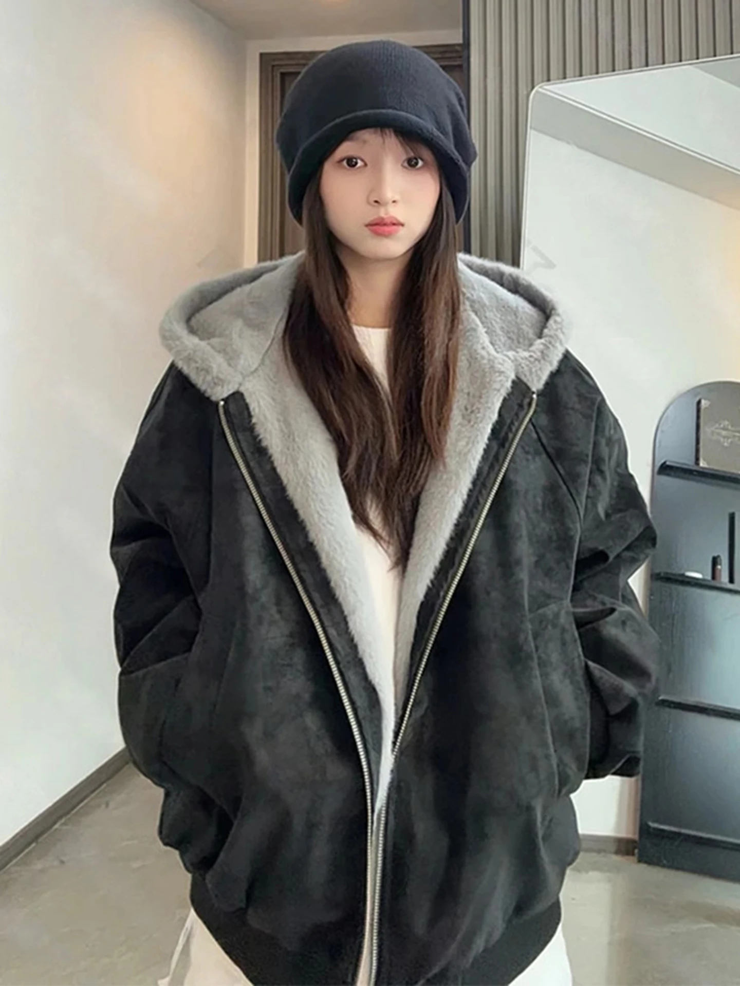 معطف من القطن مبطن بغطاء للرأس من الجلد بنمط الليتشي مع ياقة من الفرو للرجال والنساء ملابس خارجية شتوية