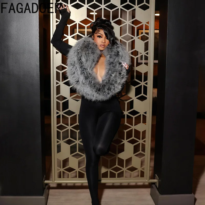 بدلة قفز مثيرة من الفرو مُزينة بقطع القماش من FAGADOER للسيدات بلون سادة ورقبة على شكل حرف v وأكمام طويلة قطعة واحدة ملابس نسائية للحفلات والنوادي