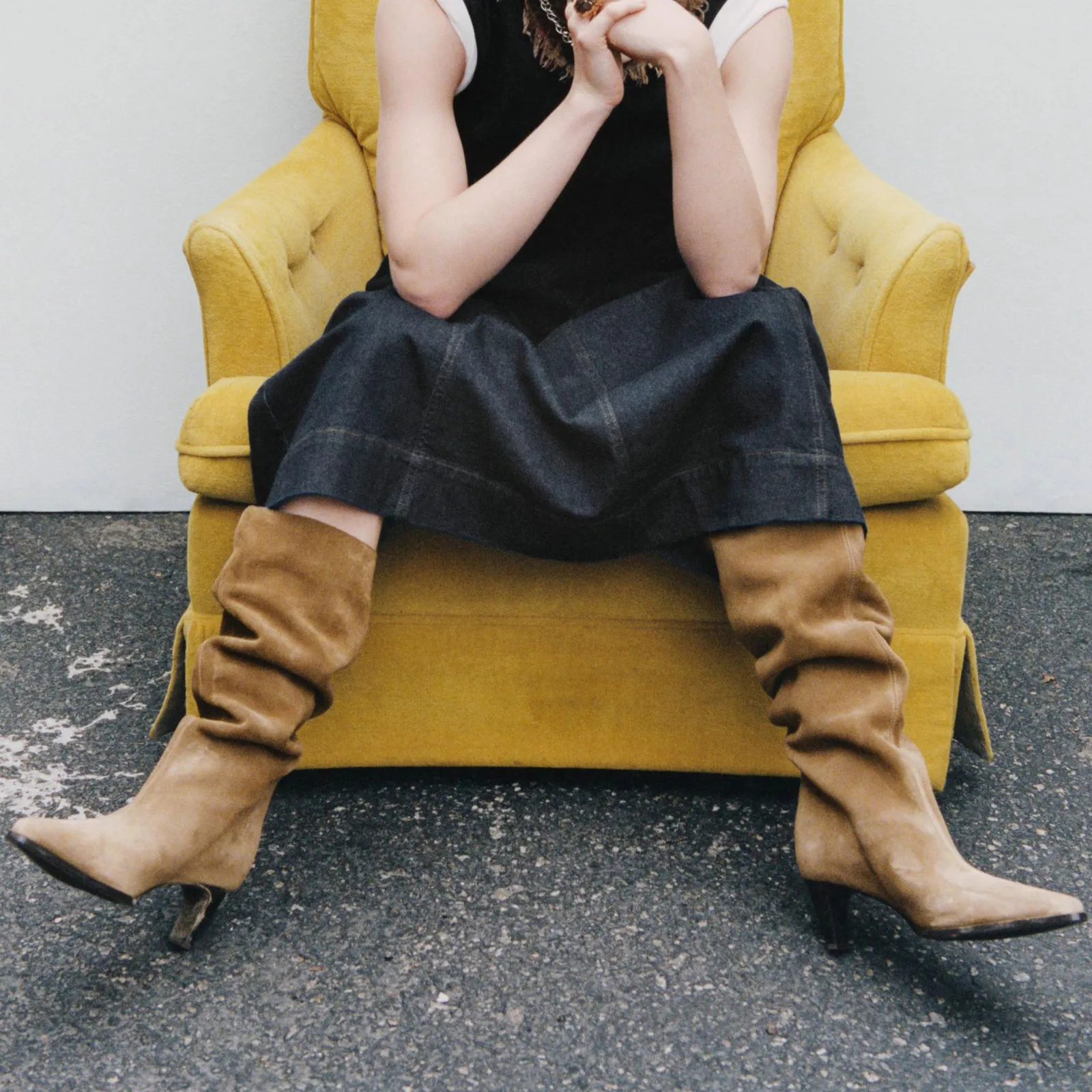 Stylish Knee High Suede Boots for Women - Chunky Heels