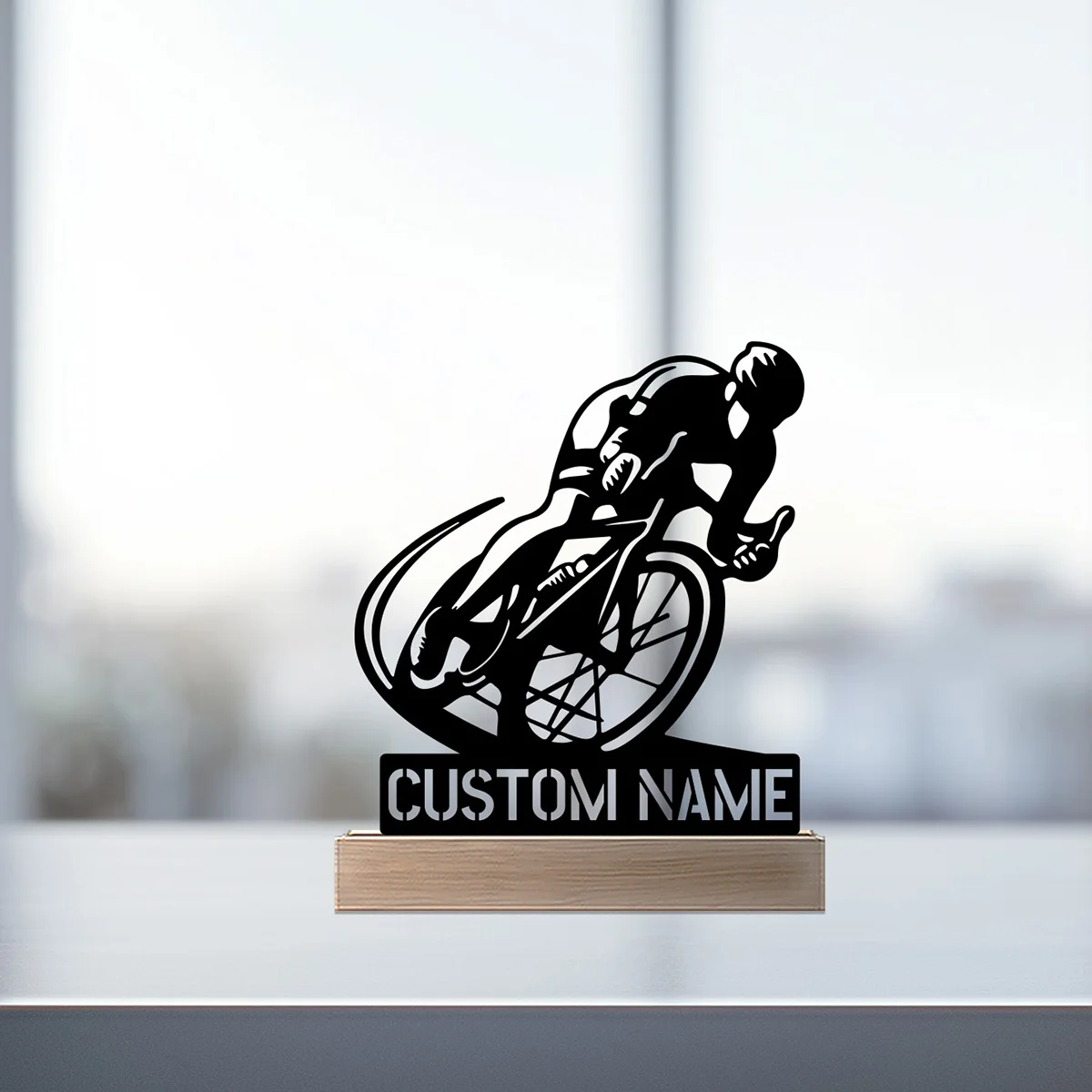 รูปปั้นจักรยานทันสมัยแบบเฉียง 1 ชิ้น พร้อมฐานไม้ งานโลหะสั่งทำพิเศษ ประดับตกแต่งด้วยเหล็กและงานฝีมือจากโลหะดีบุก พร้อมฐานไม้