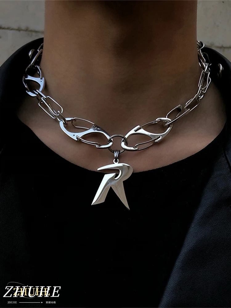 

ZHUHE Cyberpunk-style R Letter Necklace Copper Material Carnival Jewelry Accessory For Men And Women