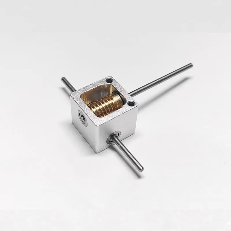 2/3mm Mini Worm Gear Box Right Angle Rotator Small 90 Degree Reduction Gearbox Commutator Transmission Box