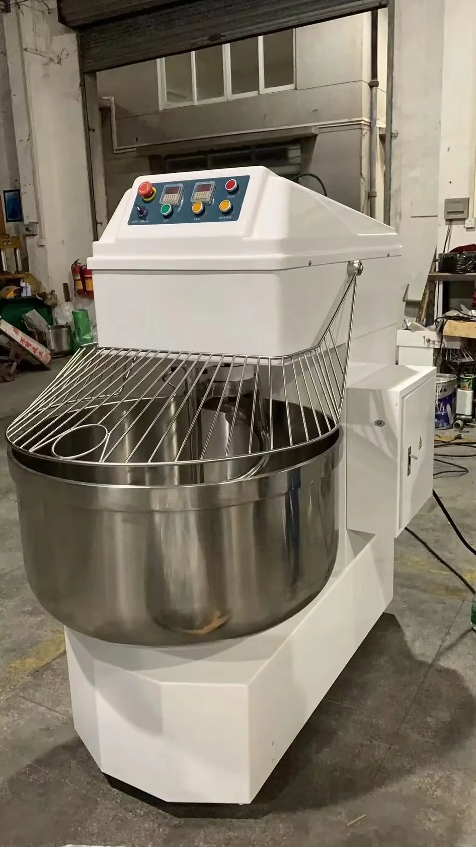Hot Sale 5kg 8kg 10kg 25kg 50kg 100kg Bakery Equipment Flour Mixer Machine Electric Spiral Dough Mixer for Bakery view 4