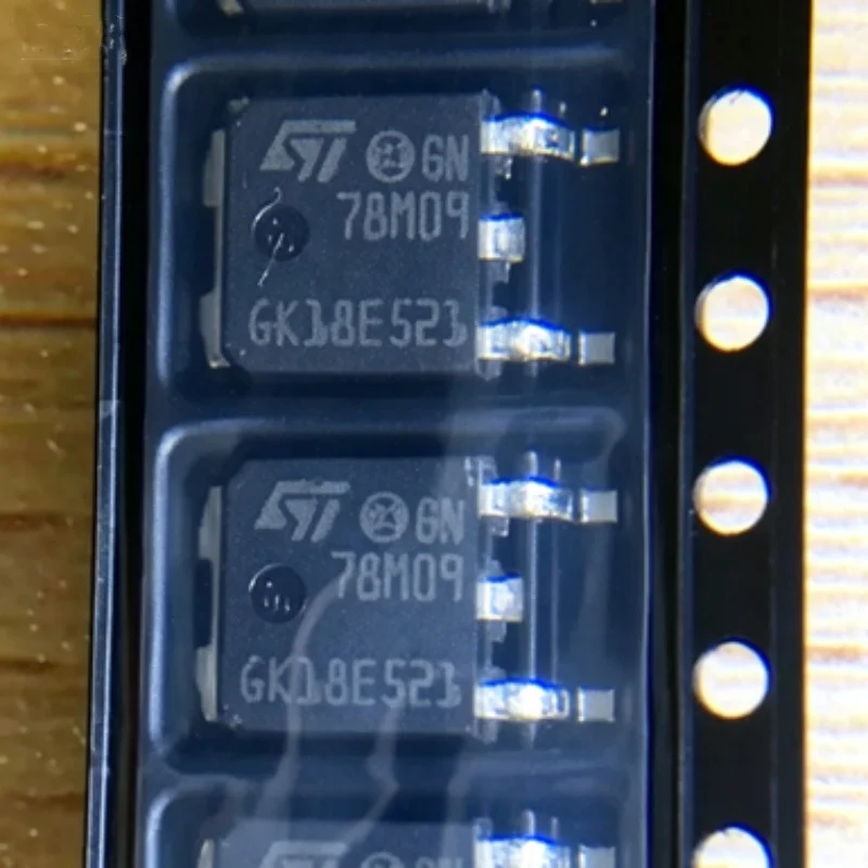 10PCS/L78M09CDT-TR 78M09 TO-252 Original Genuine Goods in Stock