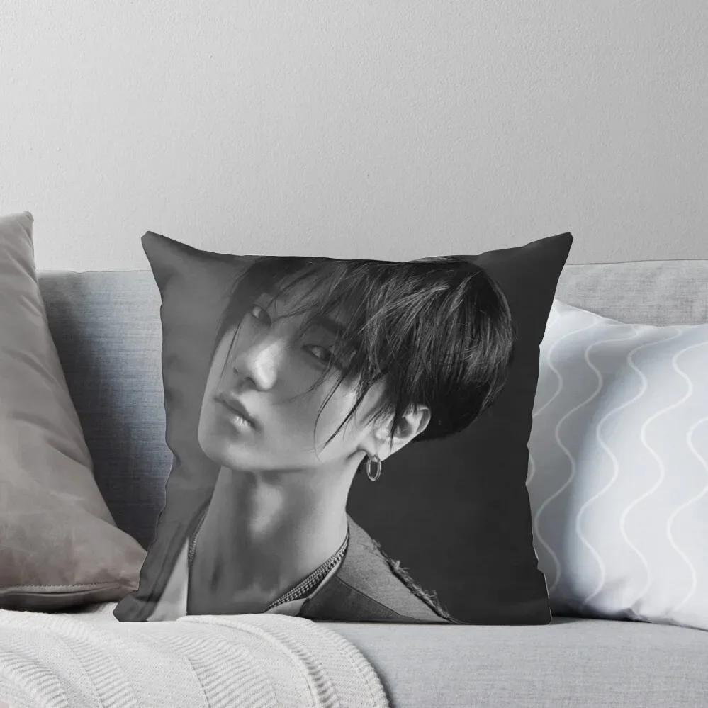 

Yesung Throw Pillow Christmas Pillow Luxury Pillow Case Room decorating items Sofas Covers