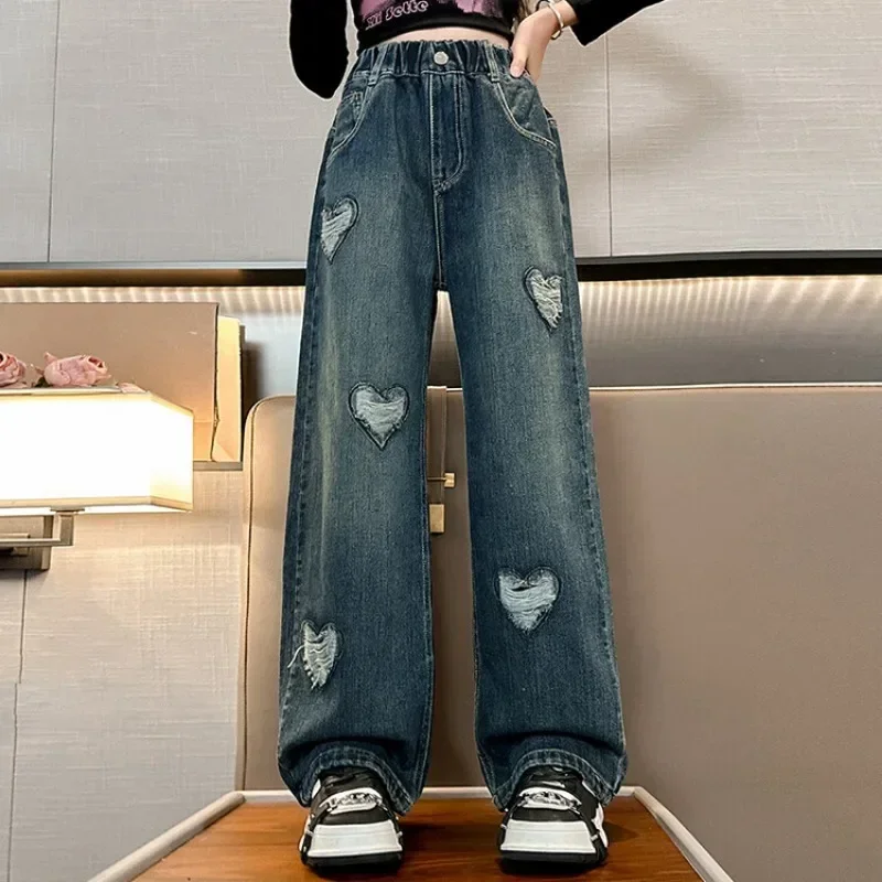 

New 2025 Girls Loose Wide Leg Jeans Long Trousers Kids Fashion Heart Ripped Straight Leg Denim Pants Teen Spring Casual Clothing