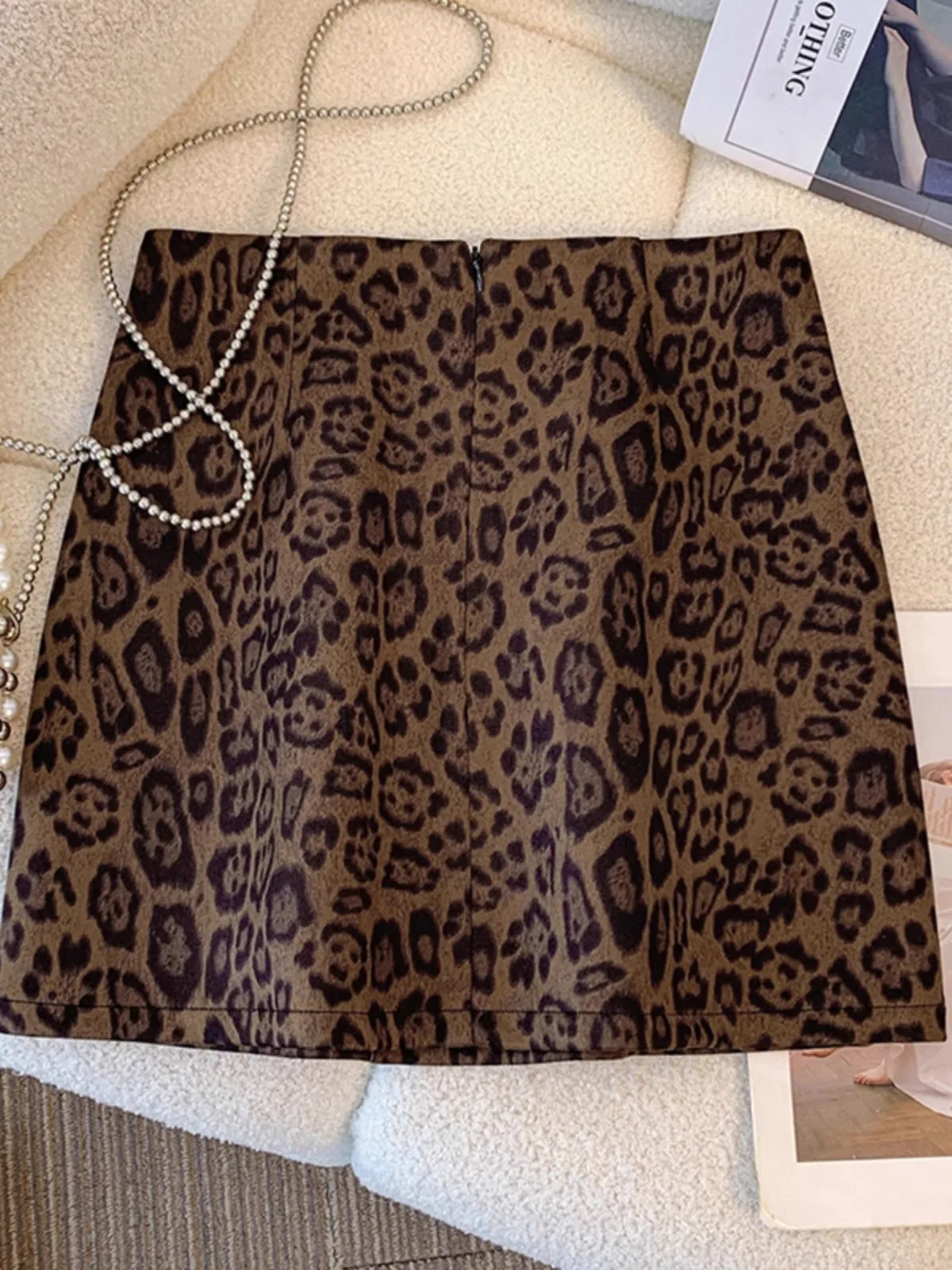 Minifalda elegante con estampado de leopardo, falda corta de ante de algodón con dobladillo acampanado y cintura alta para mujer de talla grande, Otoño Invierno, nueva...