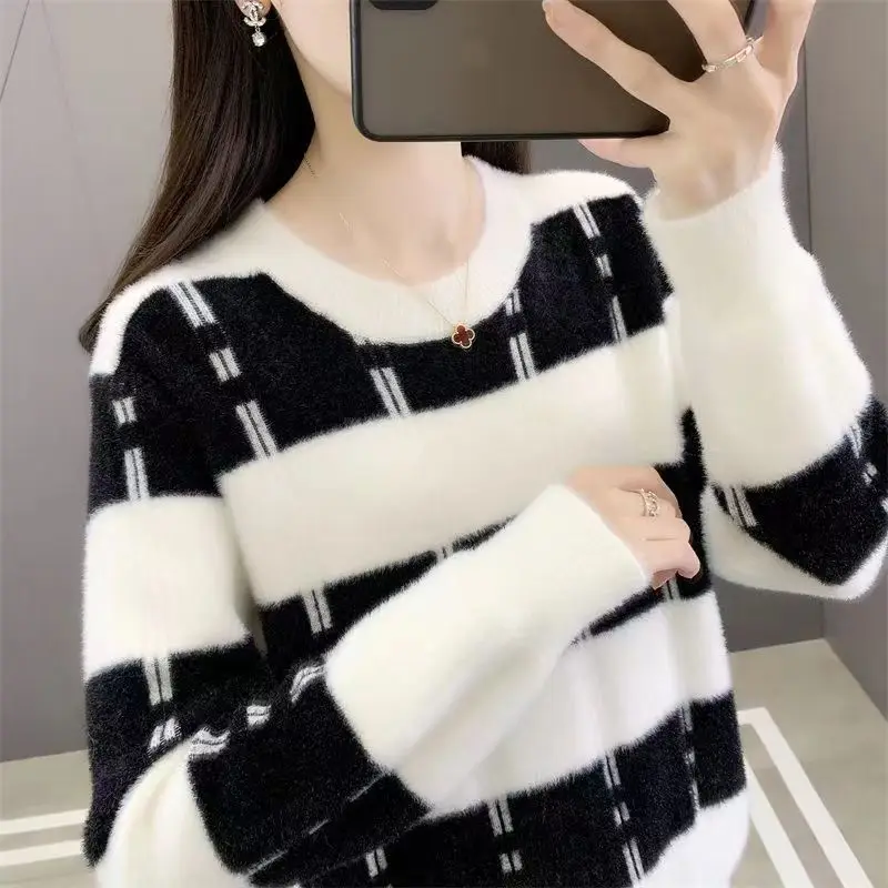 New Style Autumn and Winter Women\'s Color Block O-Neck Long Sleeves Loose Knitted Pullovers Sweater Fashion Casual Commute Tops