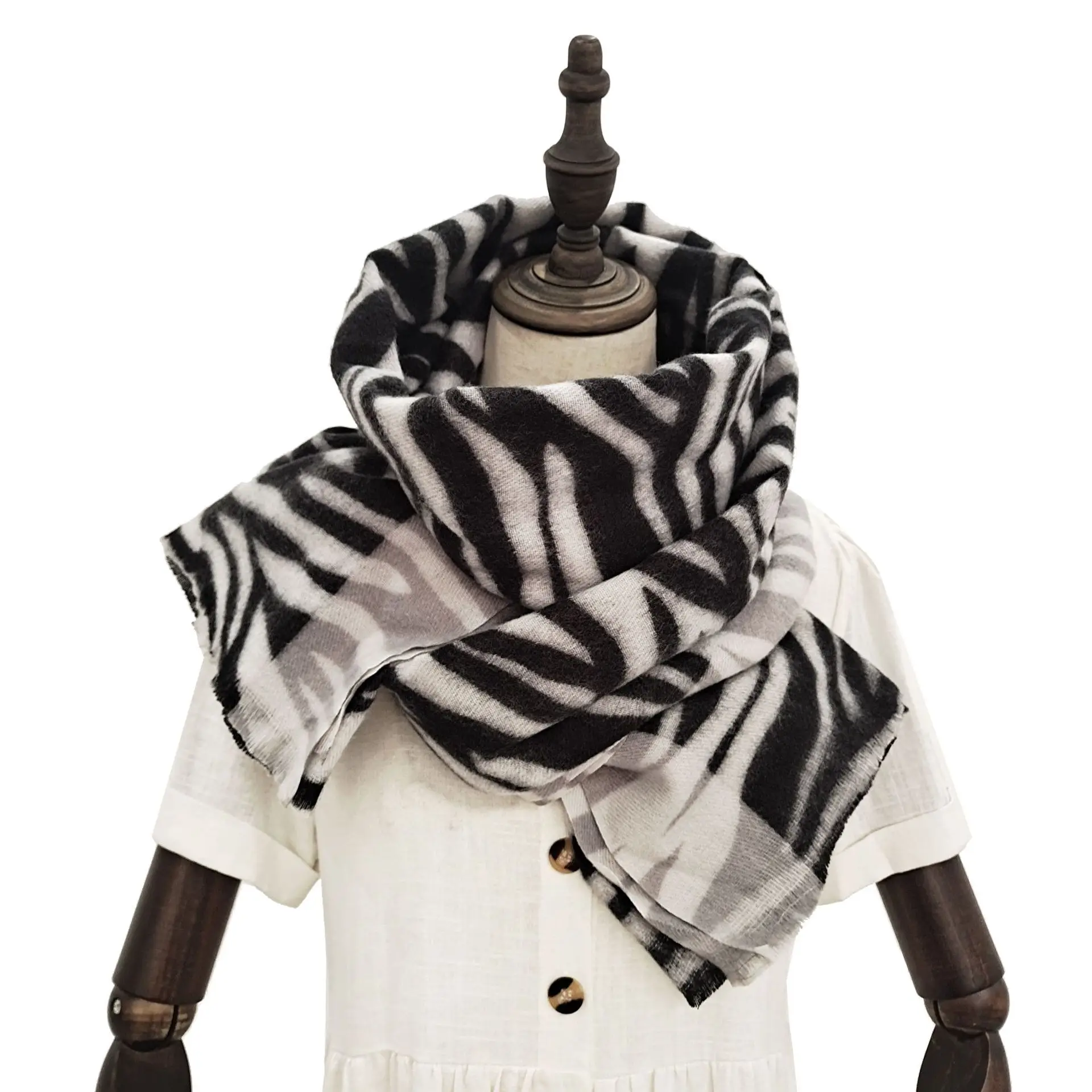 

New Printed Leopard Imilation Cashmere Scarf For Women Long Pashmina Thick Cashmere Scarf Wrap Design Luxury Thick Stole Echarpe