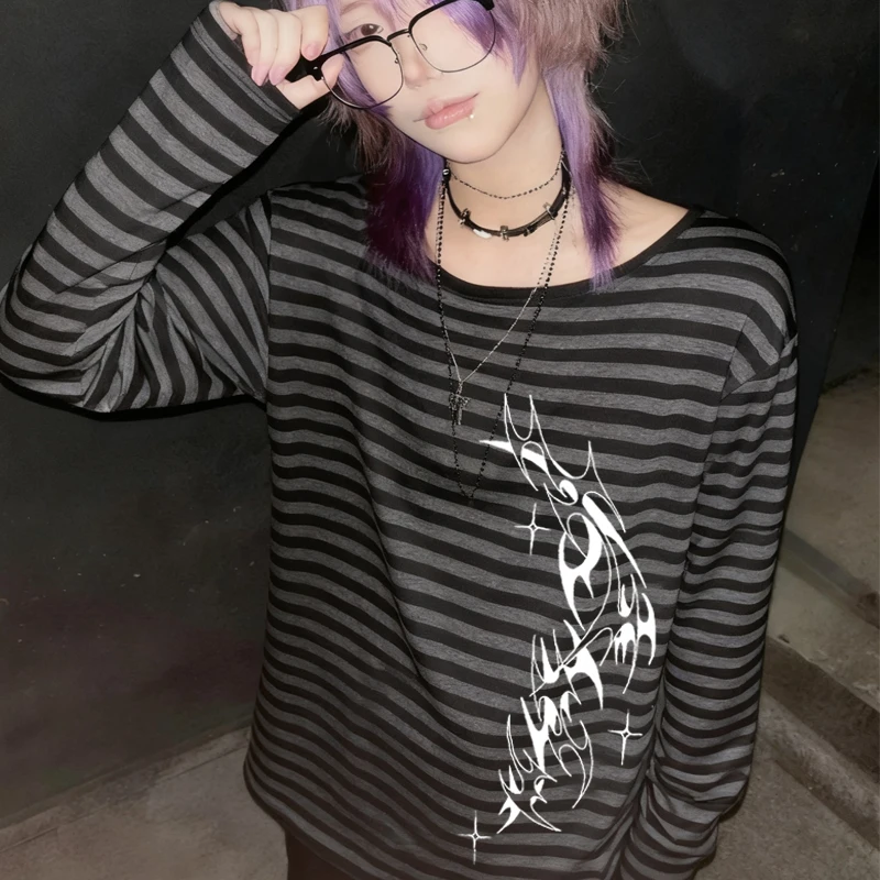 Punk Retro Pattern Striped Long-sleeved Oversize Women T-shirt Autumn Street Rock Fashion Casual Women's Bottoming Shirt Emo