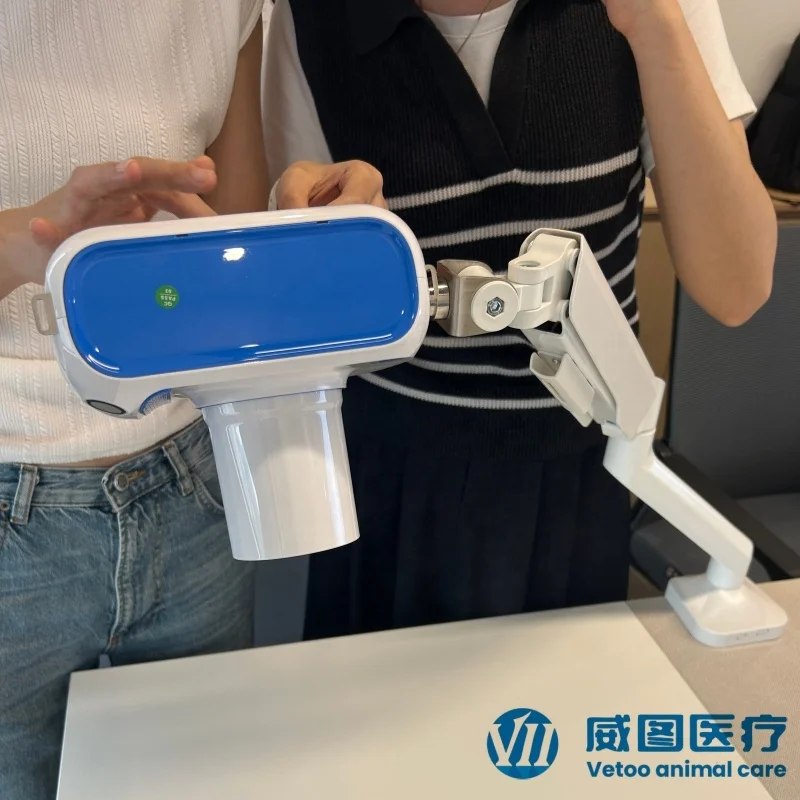 Cordless Handheld X-Ray Machine High Speed Digital DR System Reduces Artifacts Portable Digital Radiography Veterinary Use
