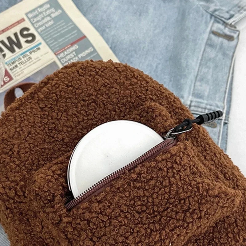 Plecak damski styl Preppy kobiet z nadrukiem kwiatów pluszowy plecak Casual damski mały plecak Mini plecak torba na ramię 2024