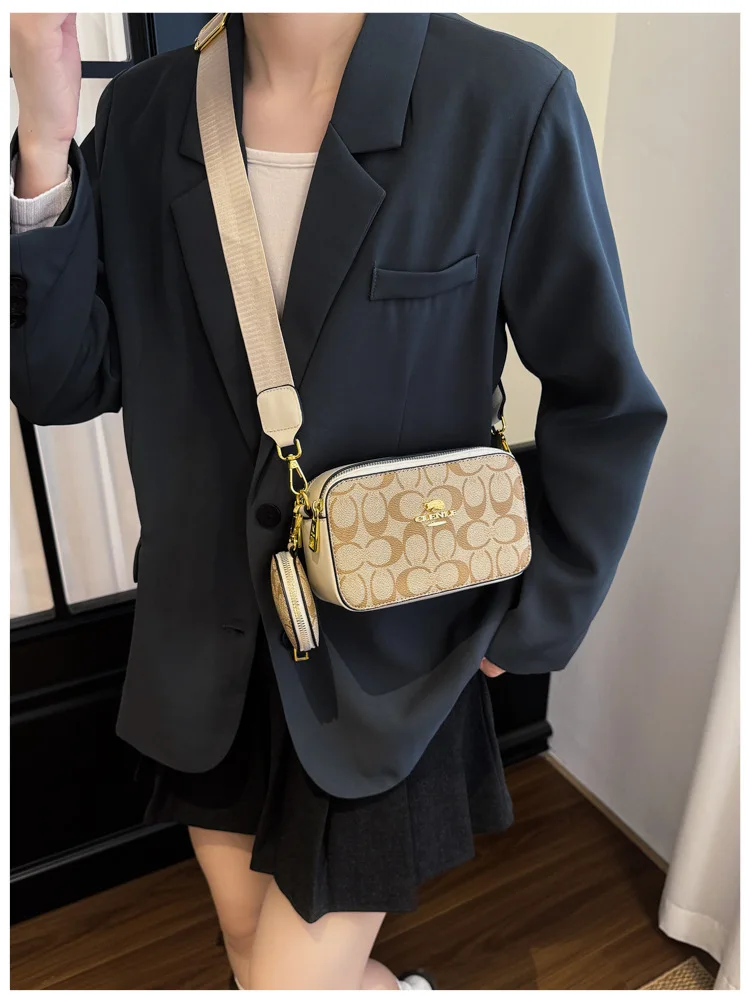 Advanced Women's 2026 New Retro Printed Wide Shoulder Strap Small Square Bag Fashion Single Shoulder Diagonal Cross Bag Trendy