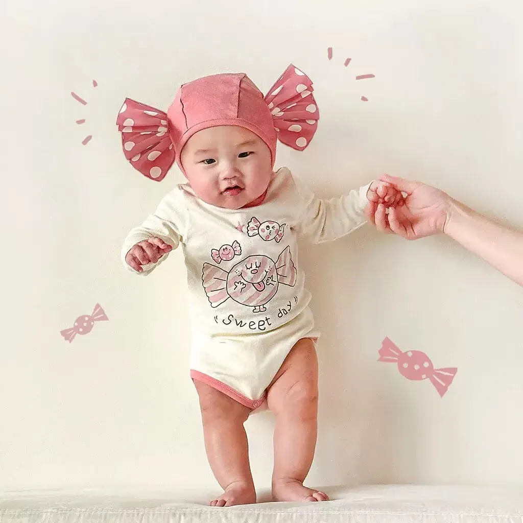 2025 Autumn Newborn Baby Bodysuit Set, INS Style Candy Print Long-Sleeved Romper Photoshoot Outfit for 100 Days 1st Celebration