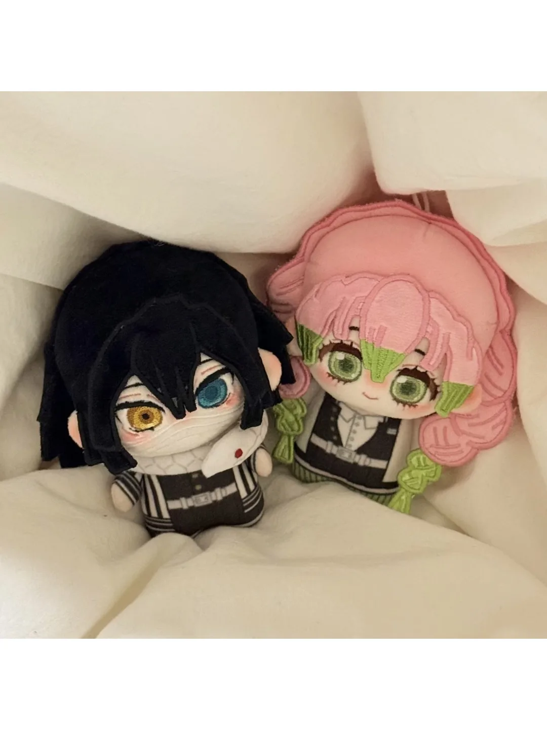 Pamiątki z anime Demon Slayer, Mitsuri Kanroji, Iguro Obanai, 10cm bawełniana lalka pluszowa, prezent dla przyjaciół. — 2