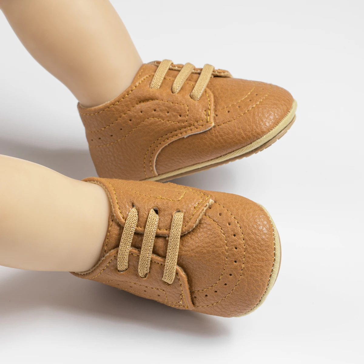 ربيع الخريف طفل الفتيان الفتيات أحذية مقاوم للماء بولي Leather الجلود الدانتيل يصل بلون طفل الأولى مشوا المطاط لينة المضادة للانزلاق وحيد