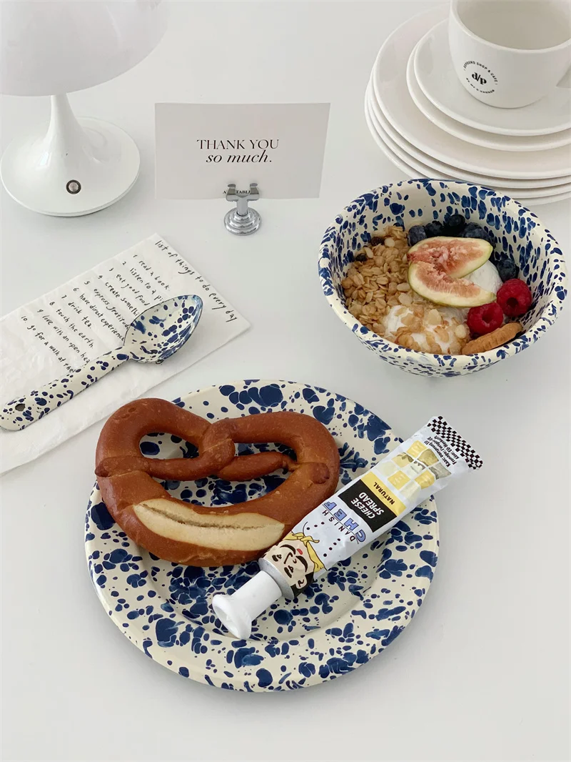 

Sli Enamel Breakfast Bowl with Spoon Home Use Dinnerware Plate Fruit Bowl Korean Sle Polka Dot Pattern Enamelware