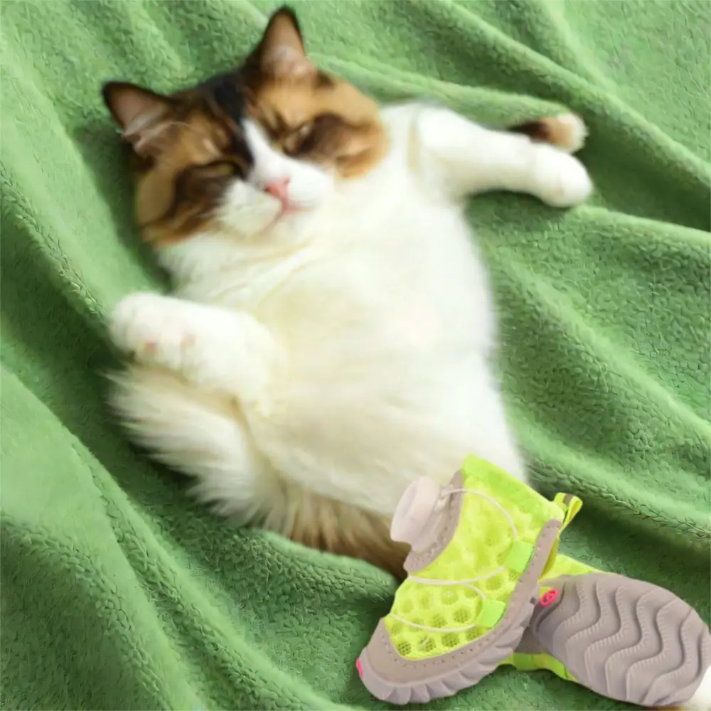 4pcs/set Regulable Breathable Dog Mesh Shoes Adjustable Reflective Pet Boots Anti-slip Soft Sole Dog Sneakers Outdoor Walking