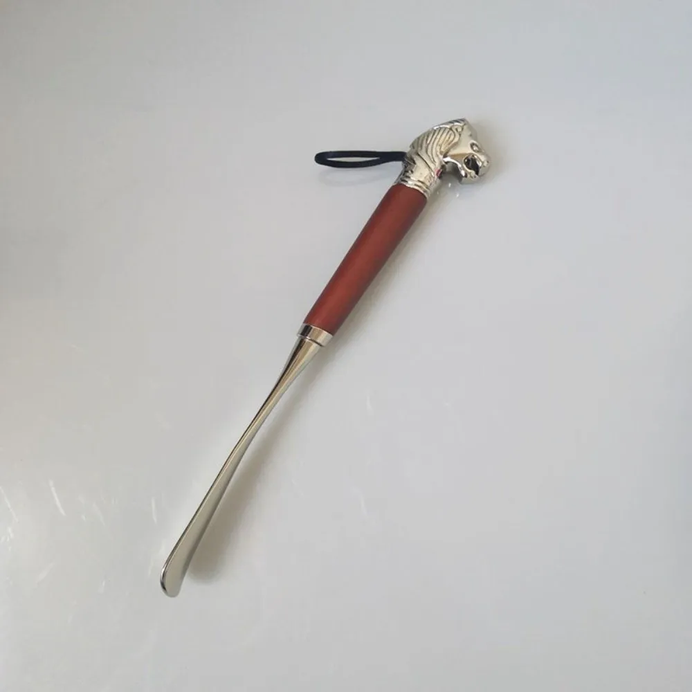 32cm Metal Shoe Horn Lion/Horse Head Long Wood Handle Shoehorn Durable Shoes Wearing Tool Portable Shoe Lifter for Household