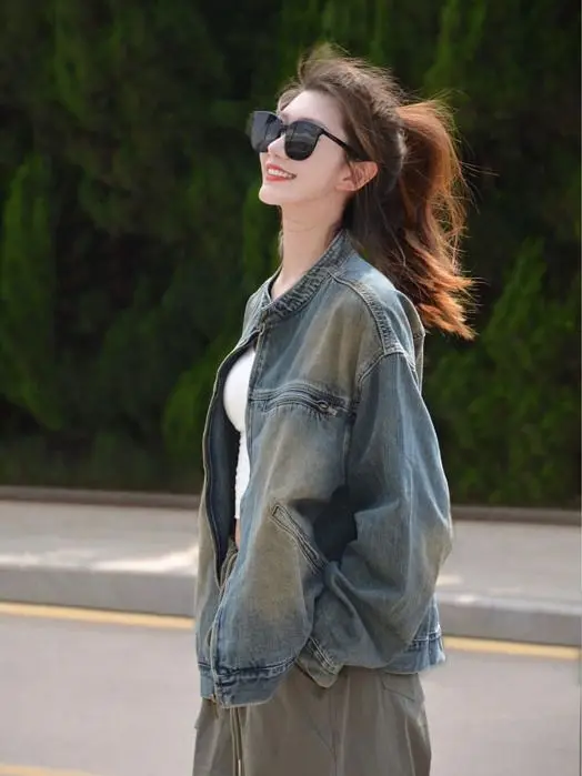 

Осенние куртки 2025 года, женские большие размеры, женские джинсовые потертые синие винтажные стильные пуговицы с передним карманом, женские простые базовые длинные куртки