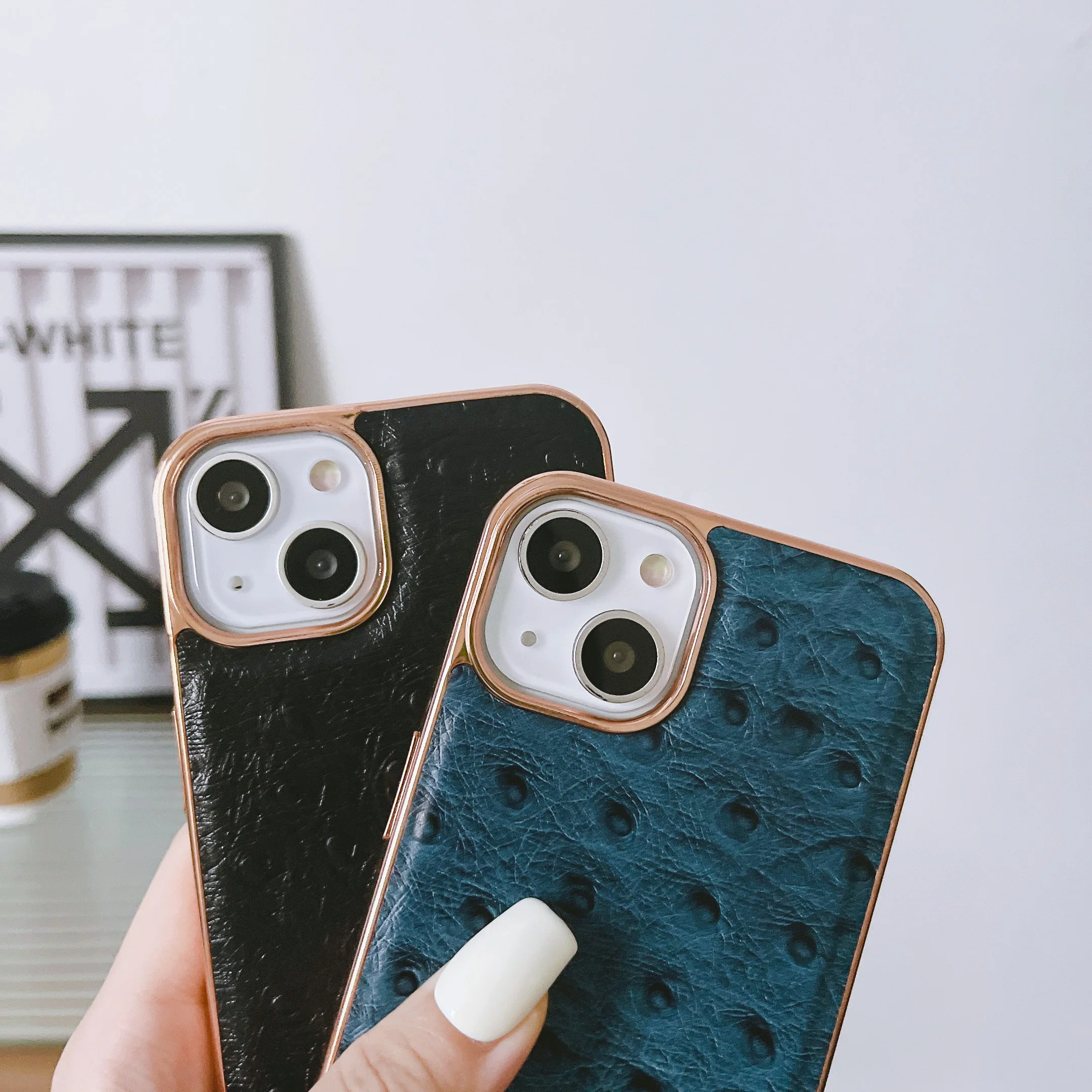 Luxury Genuine Leather Phone Case for Apple iPhone 15 14 Pro Max 13 Classic Ostrich Skin Pattern Glossy Frame Armor Back Cover