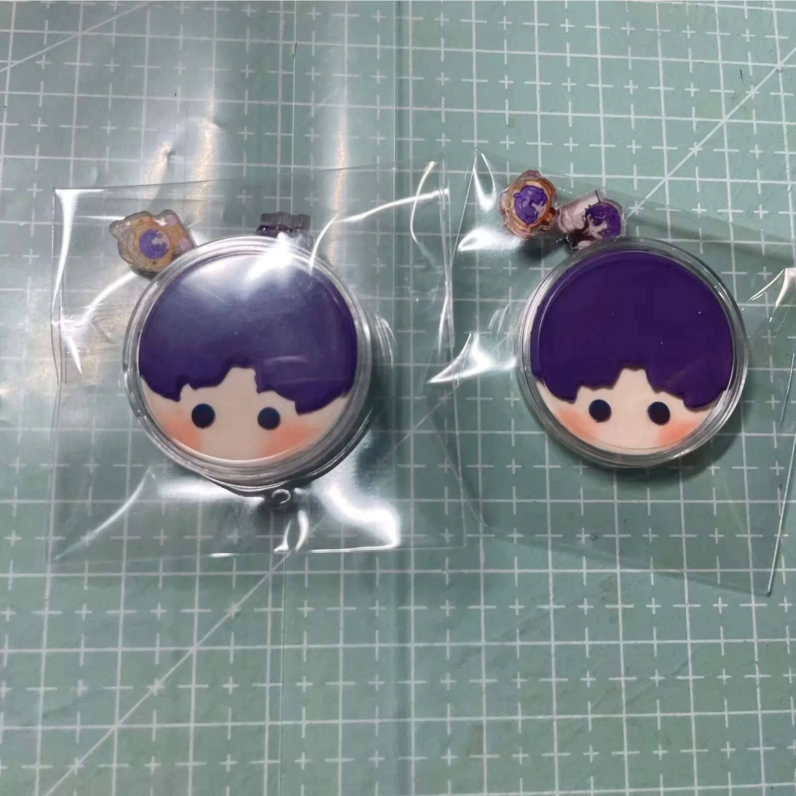 "사랑과 깊은 공간" "빛과 밤의 사랑" 점토 수제 만화 전시회, 무료 창작 수제 흔들 카드(결함 있음)